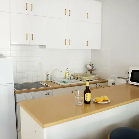 Pebbles Beach - 1 Bdr, Sleeps 3, Free Wifi بيت للعطل *