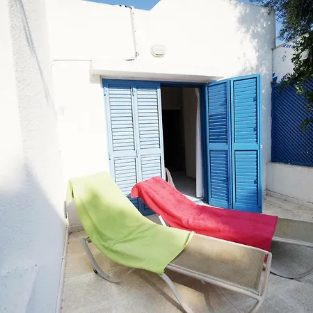 Pebbles Beach - 1 Bdr, Sleeps 3, Free Wifi * جوفيرنورز بيتش