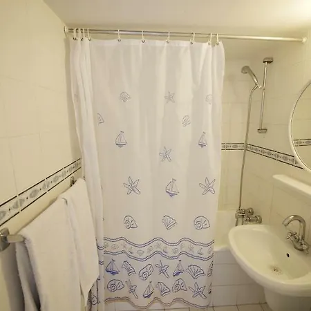 Pebbles Beach - 1 Bdr, Sleeps 3, Free Wifi Semesterbostad Governors Beach